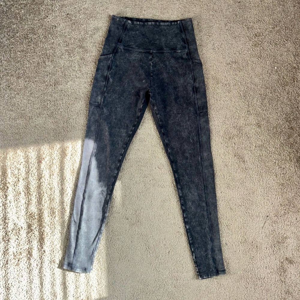 Offline by Aerie Stone Washed Gray Leggings Butter Soft Side Pockets Sz M